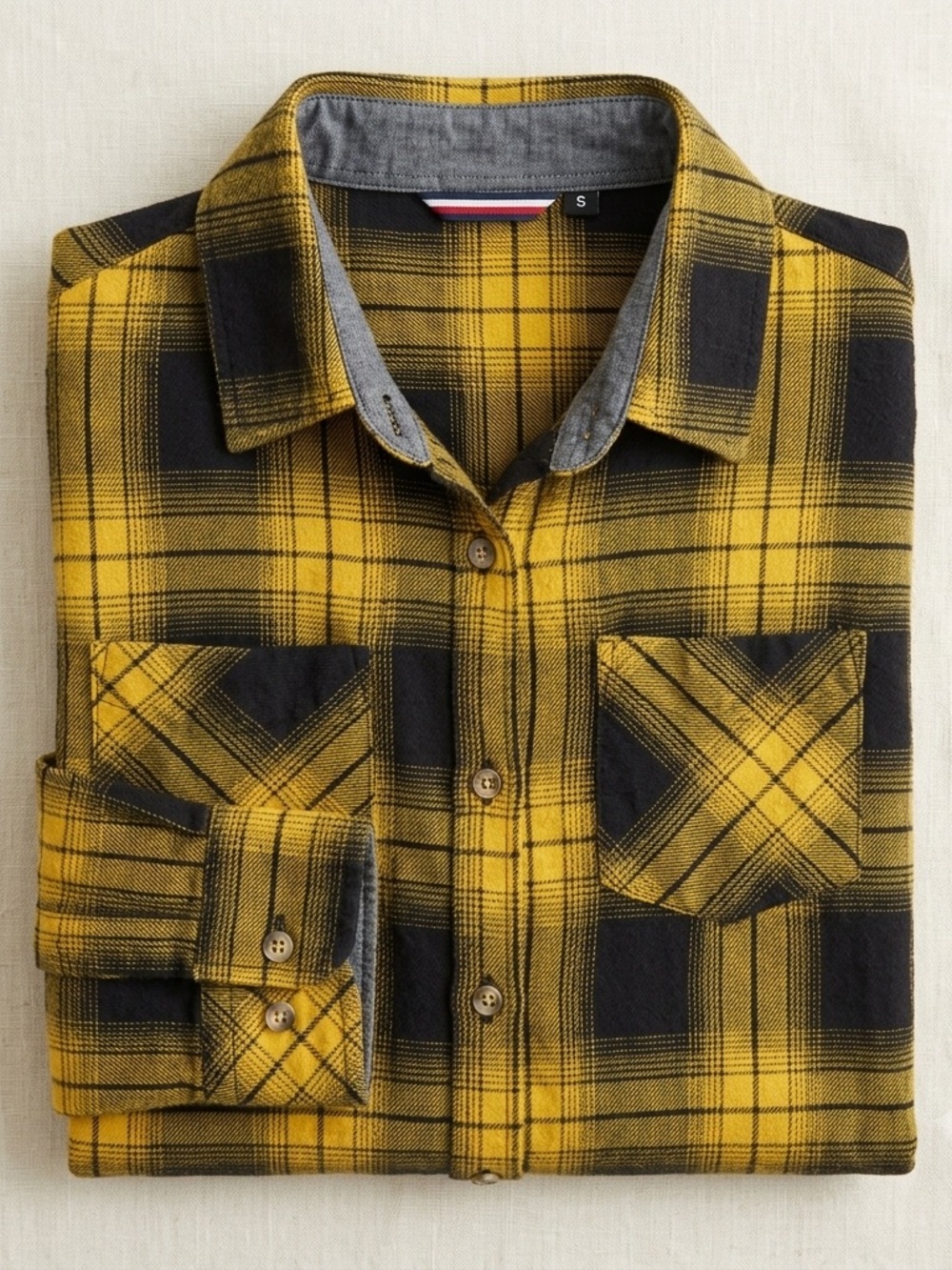 Excellent Pre-Owned Condition Yellow/Black Plaid Flannel Shirt. Size Small